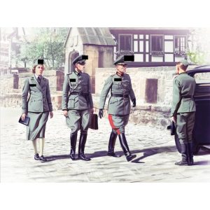 ICM WWII German Staff Personnel with 4 Figures 1/35 Scale 35611 (D) Spring Cleaning